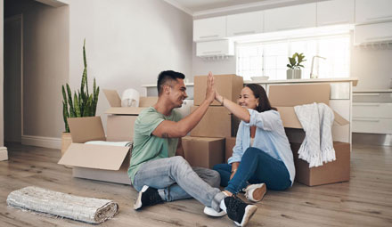 moving insurance couples moves